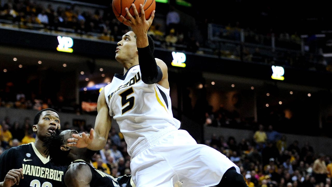Brown goes cold, Clarkson steps up to push Mizzou over .500 in SEC play